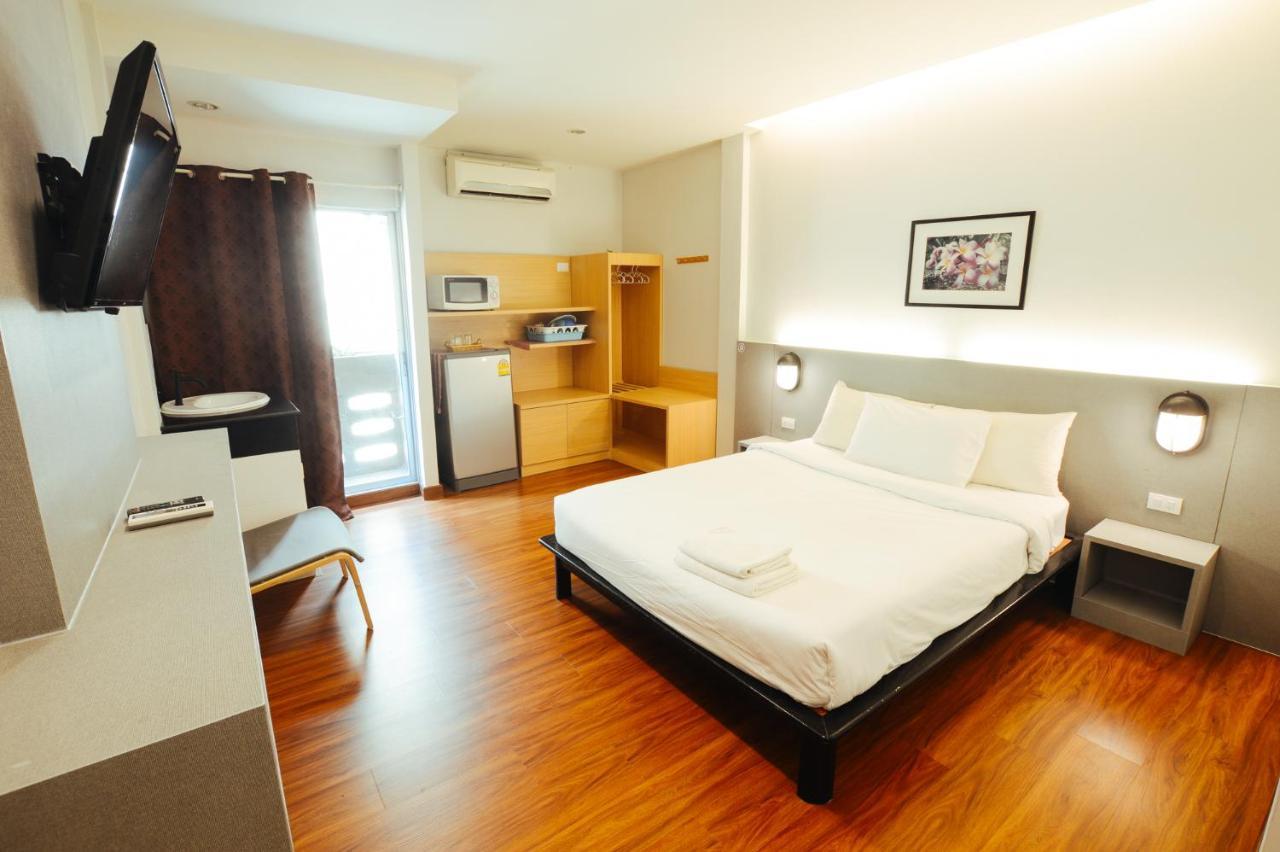 Thaiphiphat House Banguecoque Exterior foto